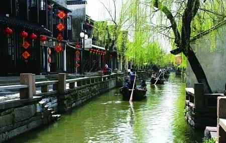 公公打造不锈钢厨房，神似餐厅后厨，如何看待这种设计风格呢？游戏画面
